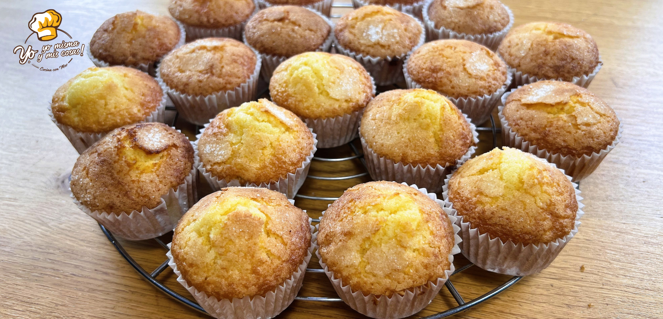 magdalenas caseras con jugo de naranjas