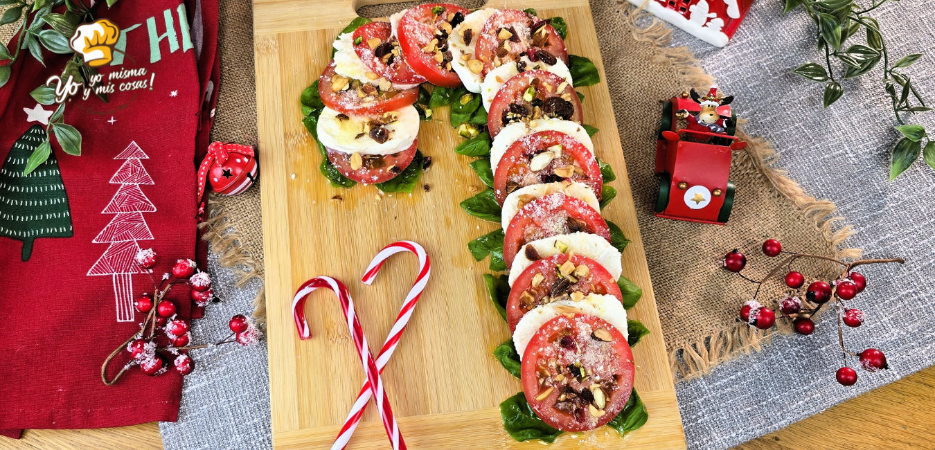 Ensalada en Forma de Bastón Navideño