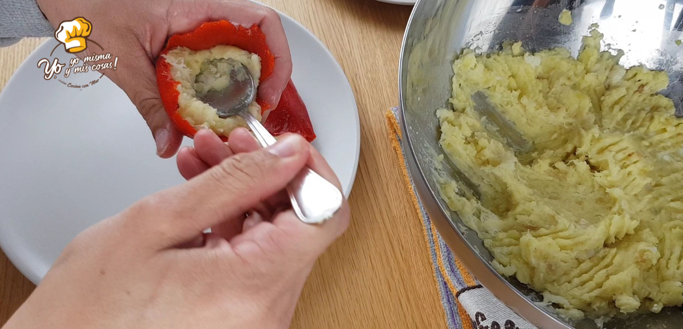 pimientos rellenos de brandada de bacalao 